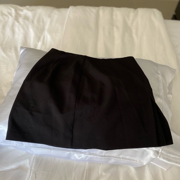 Skirt - Picture 3 of 4